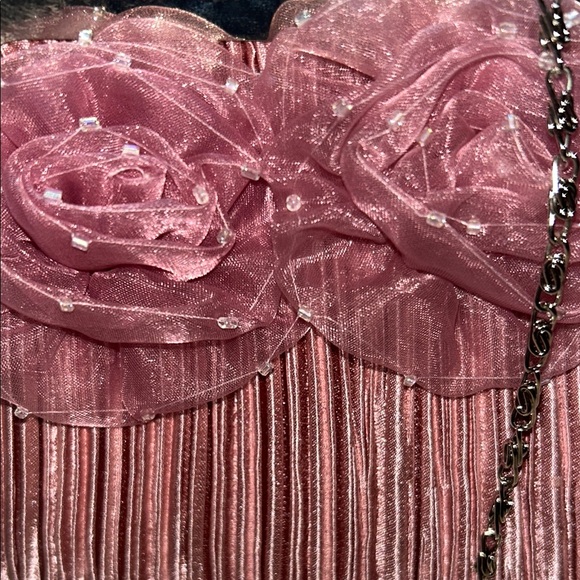 Elegant Pink Evening Clutch - Picture 3 of 6